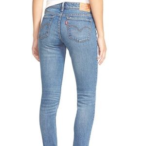 Levi’s 711 skinny jeans